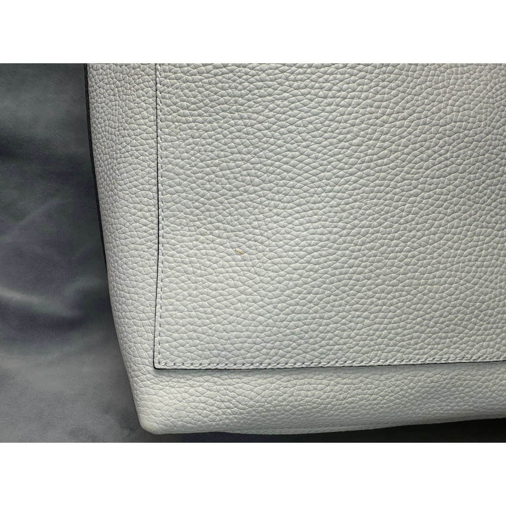 Calvin Klein Tote Larissa White Large NWT Leather Crossbody Handbag - Picture 3 of 11